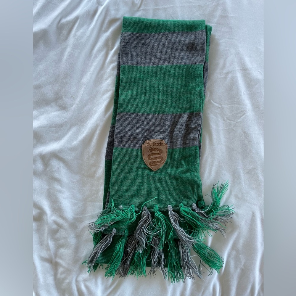 Officially Licensed Harry Potter Wizarding World Slytherin Scarf